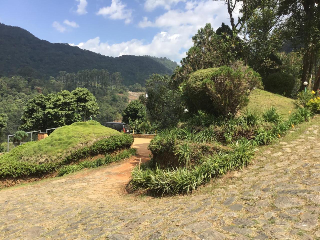 Wild Elephant Eco Friendly Resort Munnar Buitenkant foto
