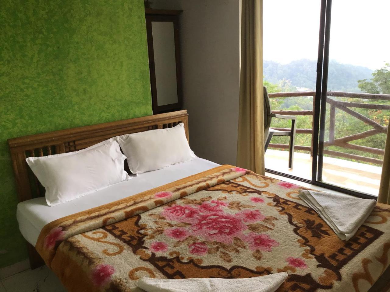 Wild Elephant Eco Friendly Resort Munnar Buitenkant foto